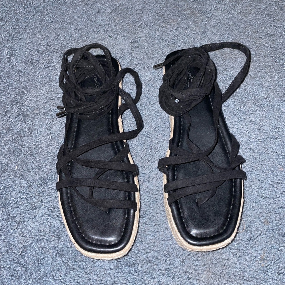 Lace up platform sandals